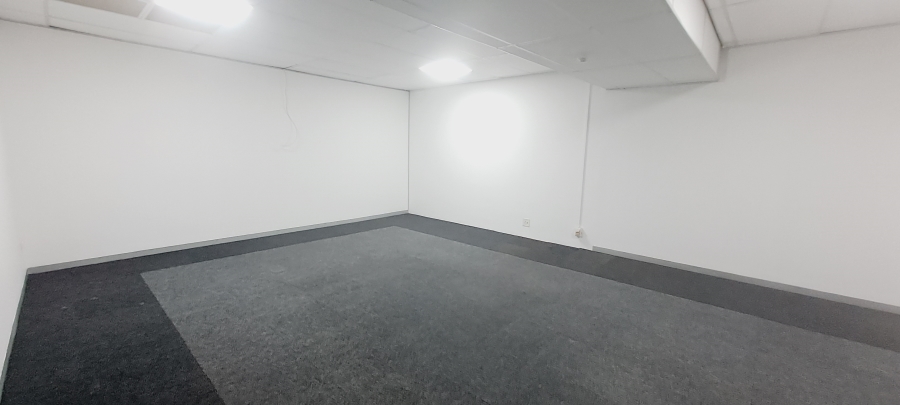 To Let commercial Property for Rent in Bo Oakdale Western Cape